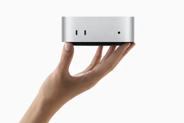 Le nouveau Mac mini d'Apple ultra compact avec puce M4